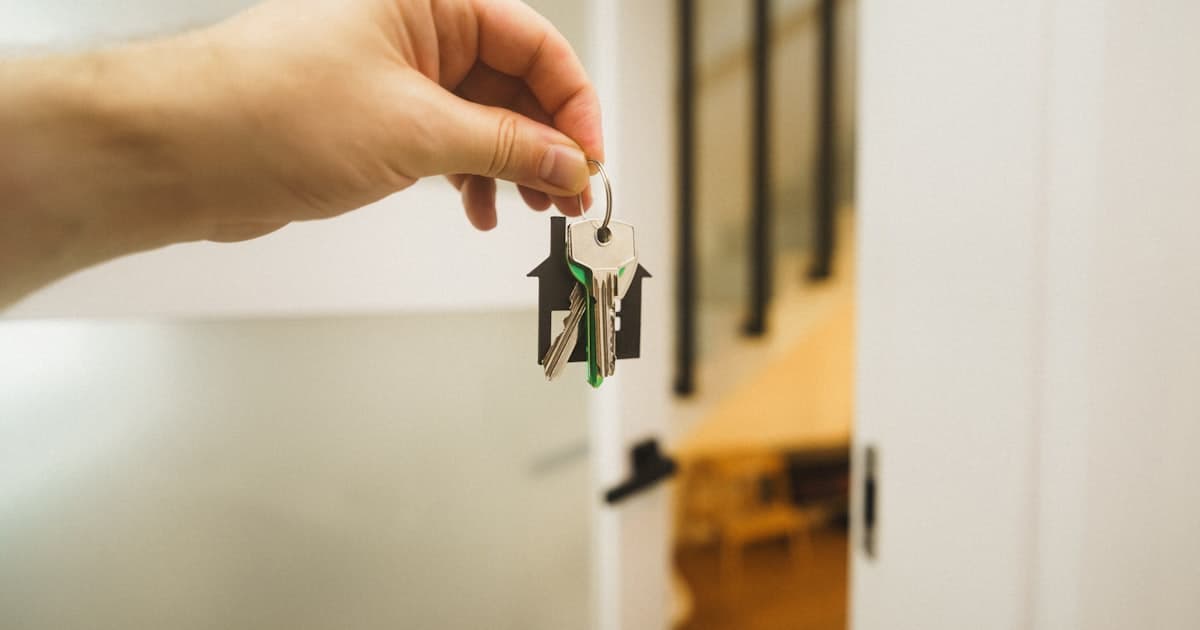 House keys at move-in representing security deposit documentation